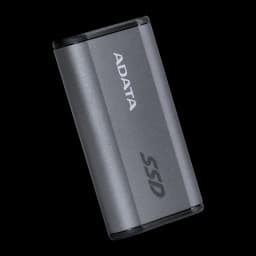 ADATA SE880 500GB gris, vista frontal en ángulo: carcasa metálica con logo ADATA y texto SSD grabado