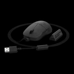 Endgame Gear XM2w 4K Wireless Dark Frost, acessórios: rato com cabo USB, recetor sem fios e dongle em fundo preto