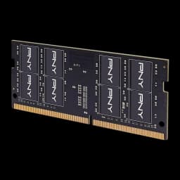 PNY Performance 16GB DDR4 SO-DIMM negro, vista en ángulo trasero: chips de memoria con logo PNY y conector dorado