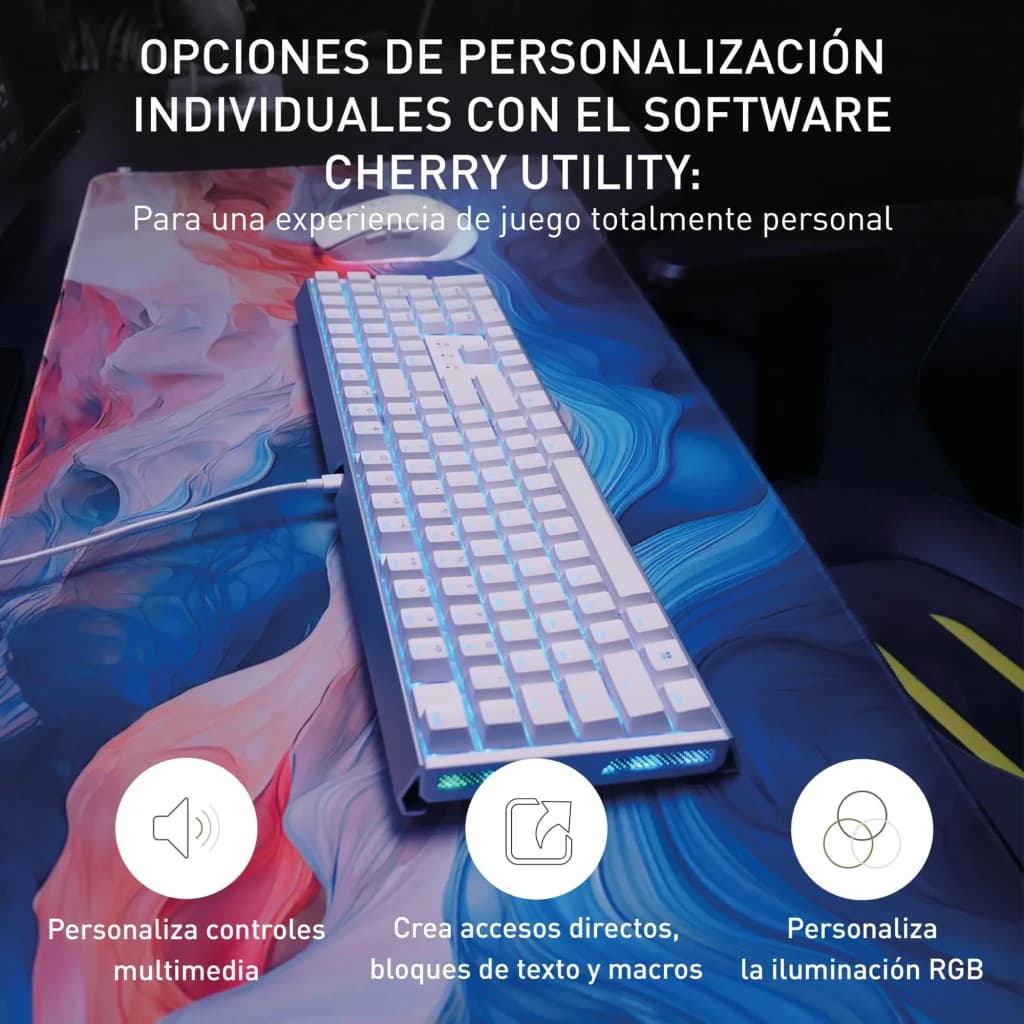 Cherry XTRFY MX 3.1 RGB QWERTY Negro, lifestyle: teclado sobre alfombrilla gaming con iluminación RGB y texto