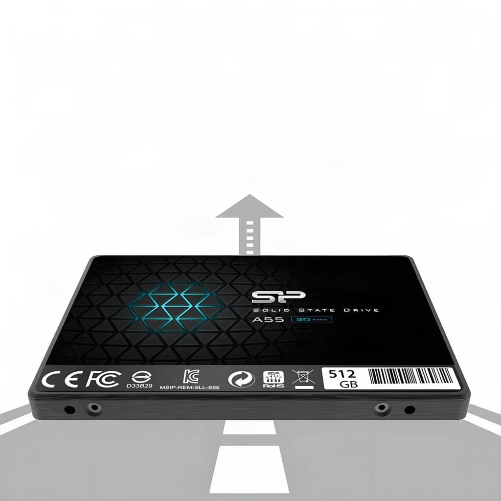 Silicon Power SSD Ace A55 512GB Preto, vista frontal em ângulo baixo: logo SP, padrão geométrico azul e seta de instalação