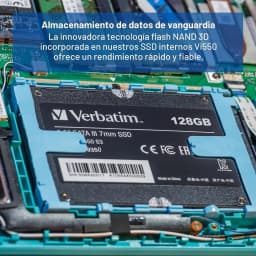 Verbatim SSD Vi550 S3 2.5" 512GB, instalado: unidade montada em slot de portátil aberto com placa-mãe visível