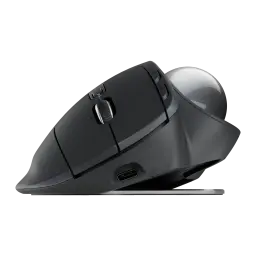 Logitech Rato Trackball MX Ergo S Grafite, vista lateral: roda de scroll, porta USB-C e trackball prateada visíveis
