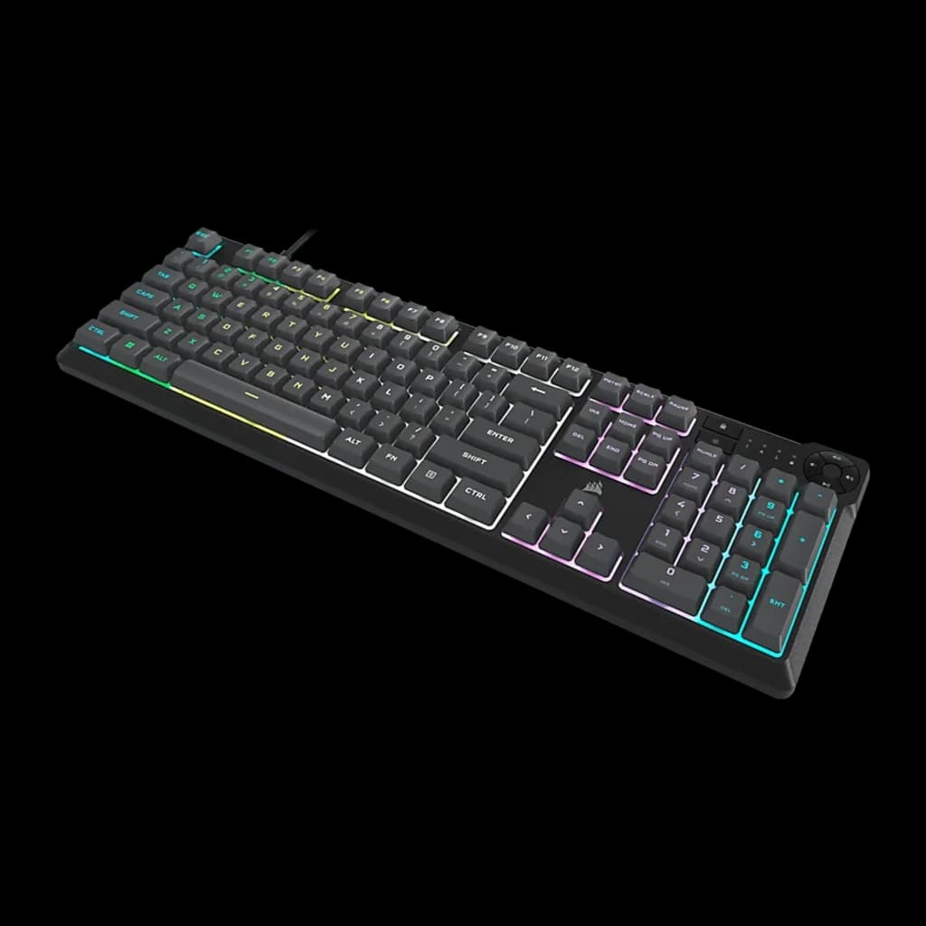 Corsair Clavier K55 Core noir, vue en perspective: rétroéclairage RGB multicolore sur les touches et repose-poignet
