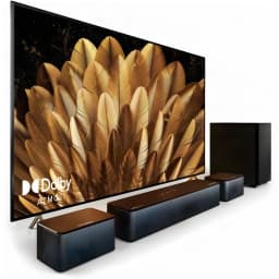 Ultimea Poseidon D60 Soundbar negro, conjunto: barra, subwoofer y altavoces traseros frente a TV con logo Dolby Atmos