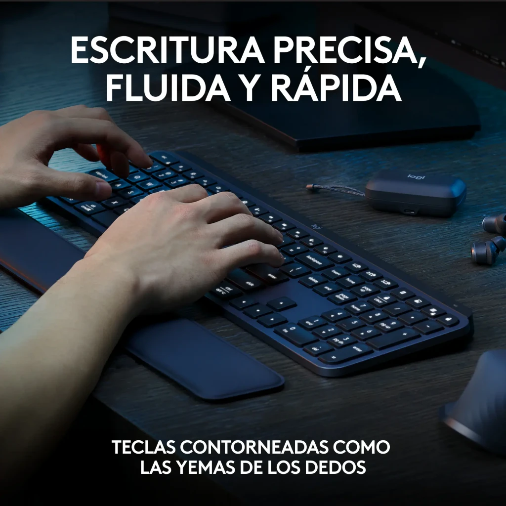 Logitech MX Keys S Combo Bluetooth Grafito, uso: manos escribiendo en teclado gris con teclas contorneadas sobre escritorio