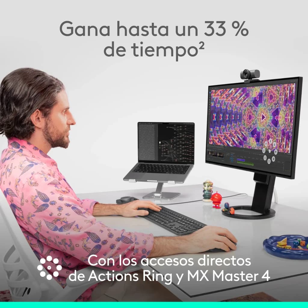 Logitech Rato MX Master 4 Cinzento Claro, cena de uso: pessoa a trabalhar em secretária com monitor duplo e rato cinzento