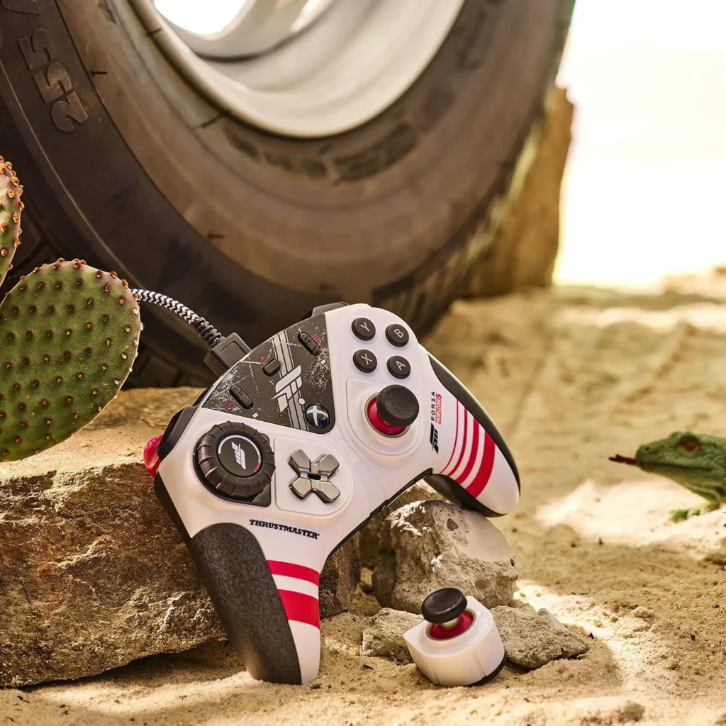 Thrustmaster eSwap X R Pro Forza Horizon 5 Multicolor, vue avant: design blanc avec bandes roses, logo Forza et boutons ABXY - Ítem5