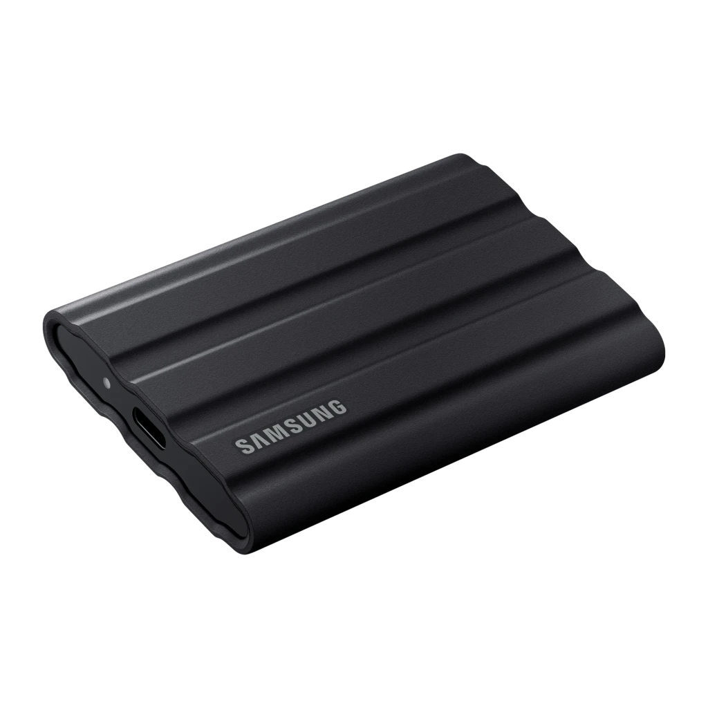 Samsung T7 Shield 2TB negro, vista frontal: superficie acanalada texturizada con logo T7 Shield en esquina inferior derecha - Ítem3