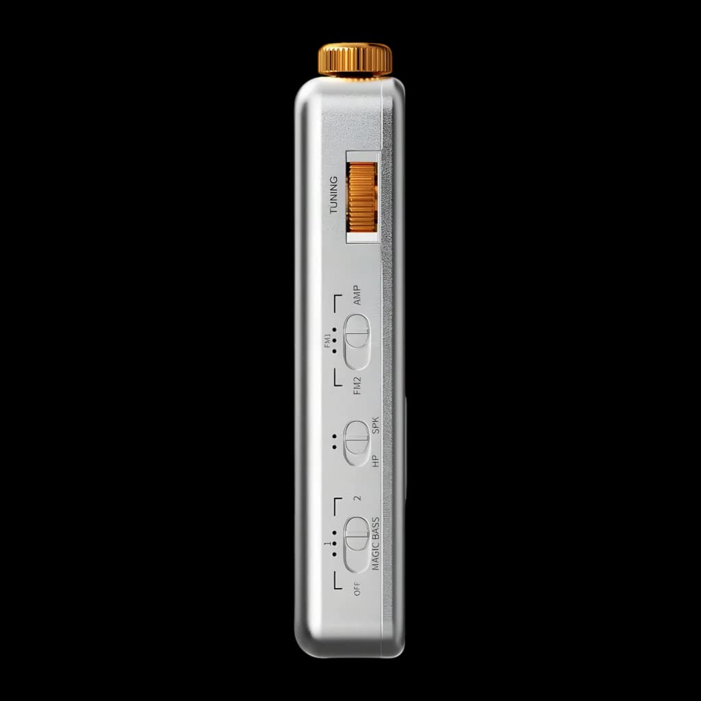 FiiO RR13 Plata, lateral derecho: rueda de sintonía dorada, controles AMP, FM1/FM2, HP/SPK y Magic Bass