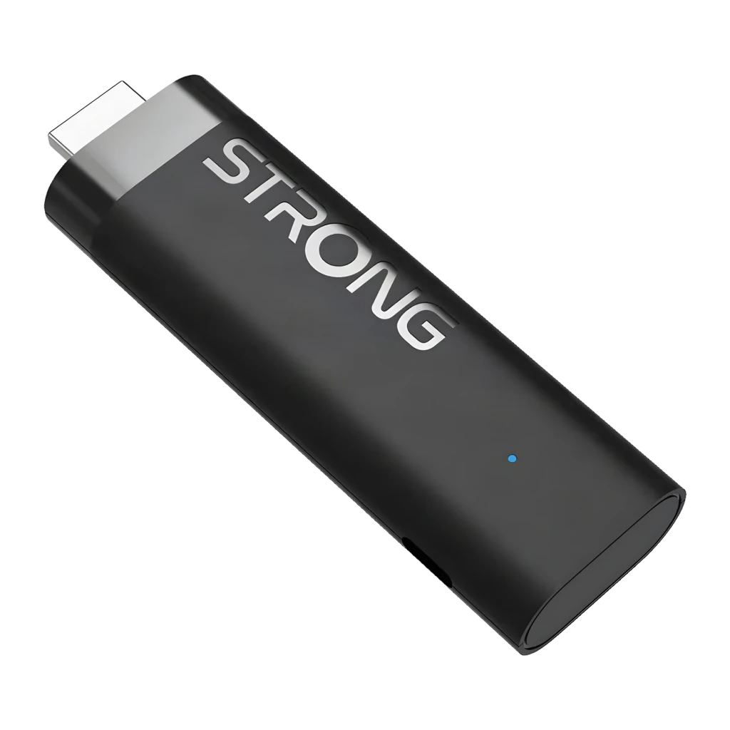Lecteur multimédia Strong 2 Go/32 Go Noir true 4K Google TV LEAP-NOVA, vue diagonale: stick noir avec logo STRONG