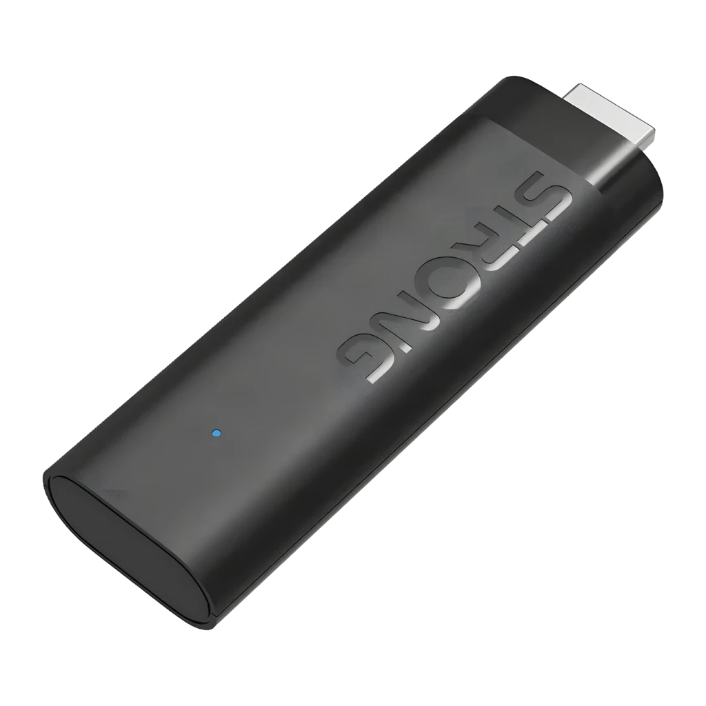 Lecteur multimédia Strong 2 Go/32 Go Noir true 4K Google TV LEAP-NOVA, vue diagonale: logo STRONG en relief, LED bleue