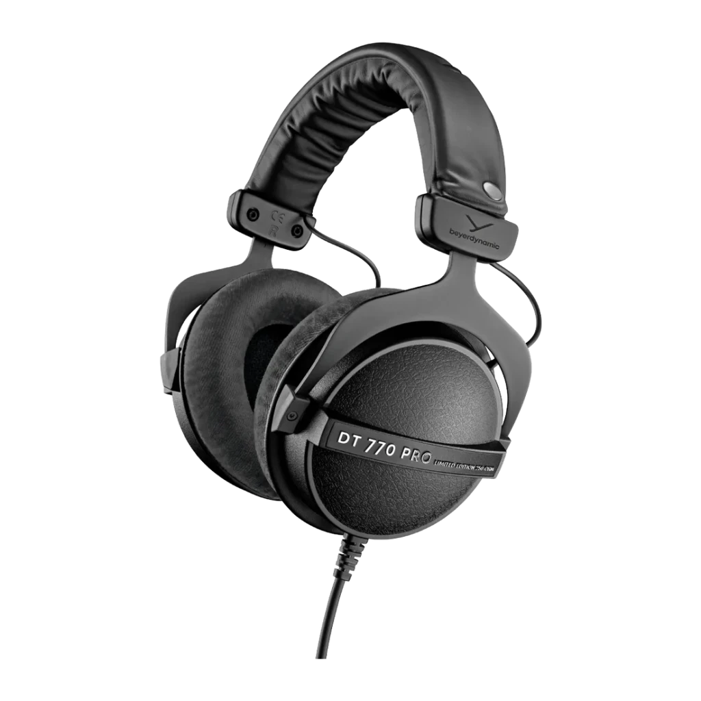 Auriculares Beyerdynamic DT 770 PRO 250 OHM Black Limited Edition Diadema Cable Jack 3,5mm, vista lateral: almohadillas