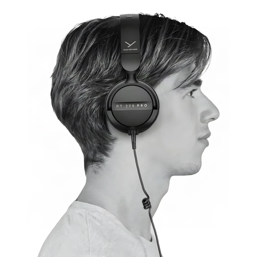 Auriculares Beyerdynamic DT 275 PRO Diadema Jack 3,5mm 45Ω Negro, uso: modelo de perfil lleva puestos los auriculares, cable