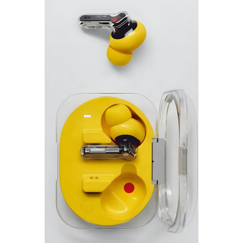 Auriculares Nothing Ear 3a en amarillo con puntas de silicona, vástago transparente con detalles metálicos y estuche compacto transparente con interior a