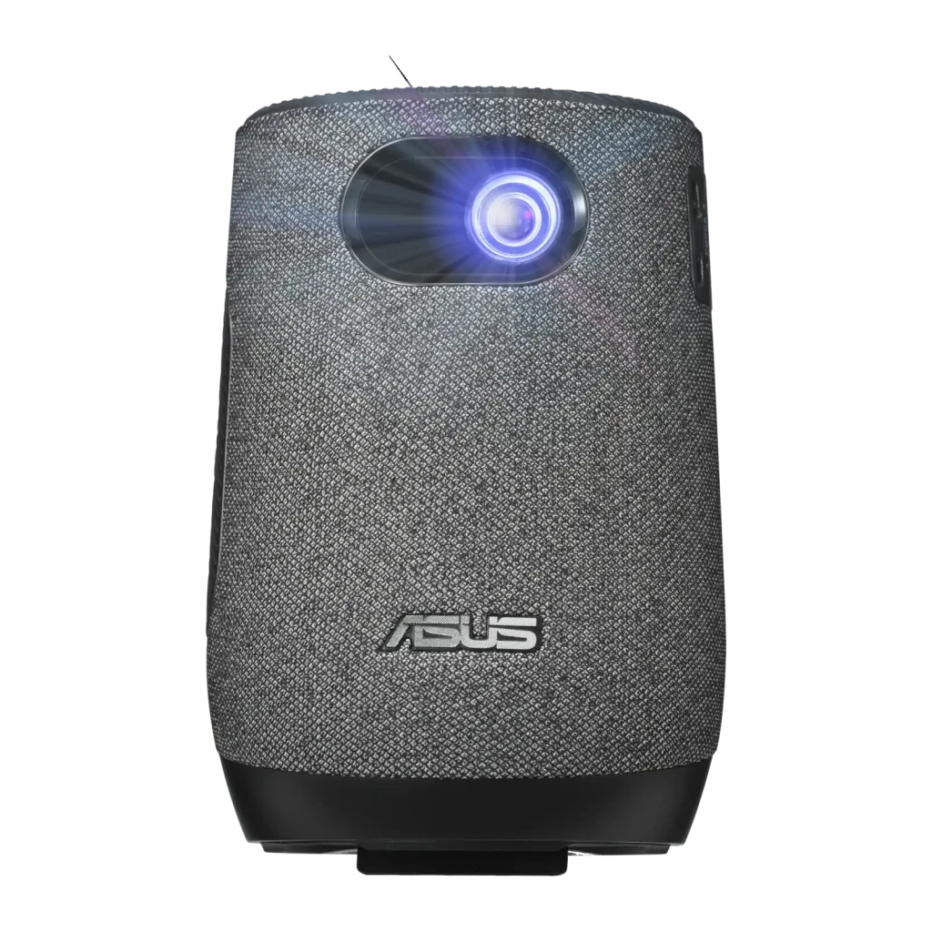 ASUS ZenBeam Latte L1 1080p 300lm cinza, vista frontal: lente LED acesa com luz azul, tecido cinza e logo ASUS - Item3