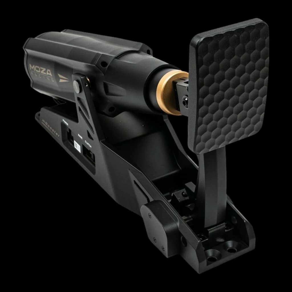 Moza Racing mBooster preto, vista em perspectiva zenital: pedal hexagonal, anel dourado do cilindro e base com portas