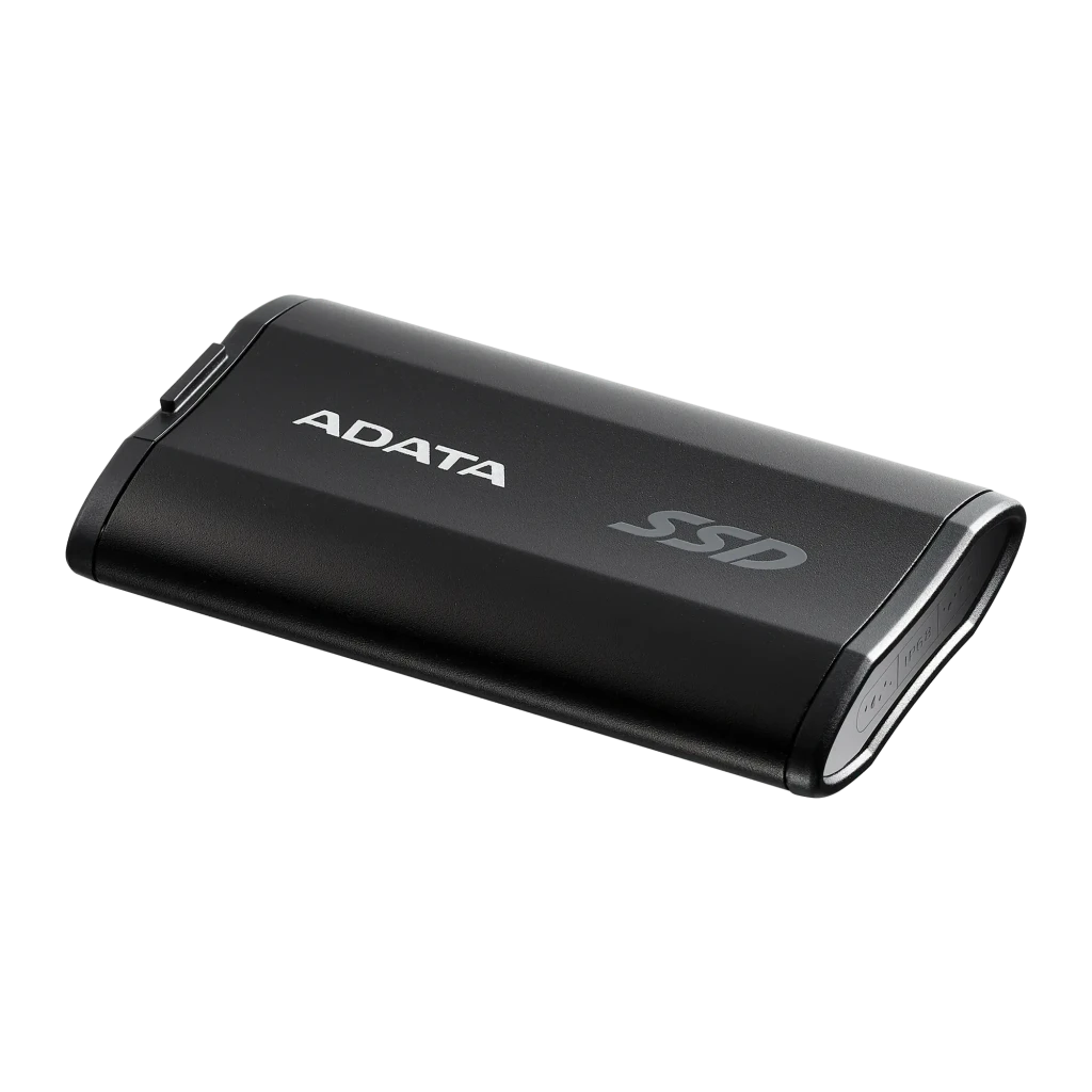 ADATA SD810 4TB negro, vista en perspectiva: cara superior con logo ADATA y SSD, lateral con puerto USB-C