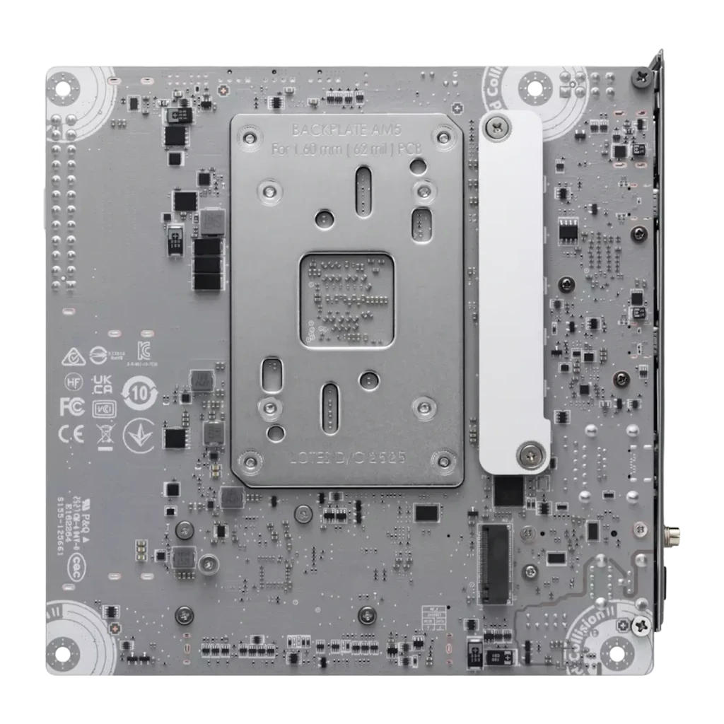 MSI MPG X870I Edge TI Evo WiFi Blanc, vue ensemble: carte mère, panneau arrière, antenne WiFi et boîte du produit - Ítem2