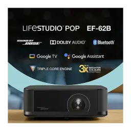 Epson V11HB73140 4K Noir, vue avant: projecteur sur table avec logos Bose, Dolby, Google TV et Bluetooth