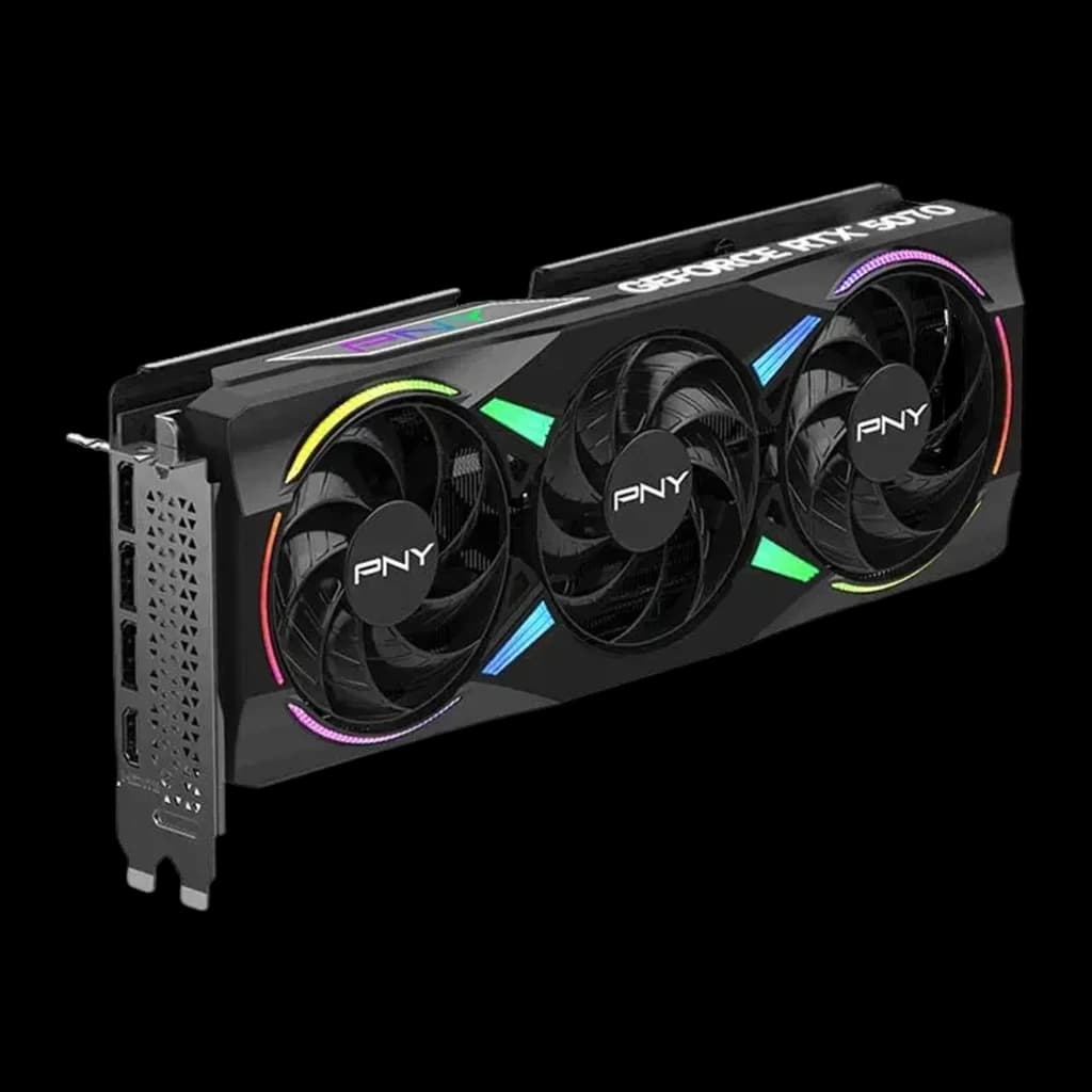 PNY GeForce RTX 5070 Triple ARGB OC 12GB noir, vue en angle: trois ventilateurs ARGB, équerre avec ports 3xDP et HDMI