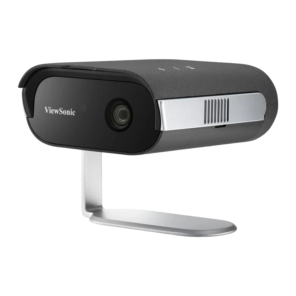 ViewSonic M1 Max LED FHD preto, vista frontal-lateral superior: lente, grelha de ventilação, tecido texturizado e suporte - Item1