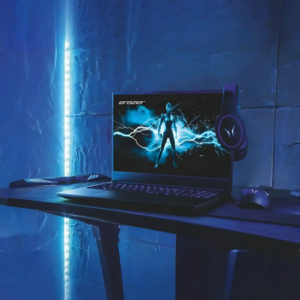 Medion Erazer MD62762 1TB negro, vista frontal: pantalla encendida con personaje gaming azul y teclado retroiluminado - Ítem4