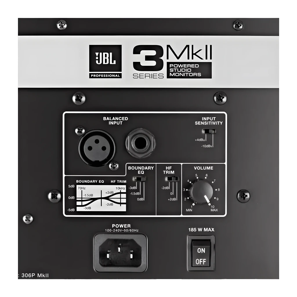 JBL Moniteur de studio 306P MkII noir, vue en angle: tweeter à guide d'onde et woofer 6 pouces visibles sur la face avant - Ítem2
