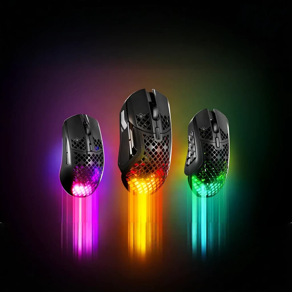 SteelSeries Aerox 5 negro, tres vistas: lateral izquierda, frontal y lateral derecha con iluminación RGB