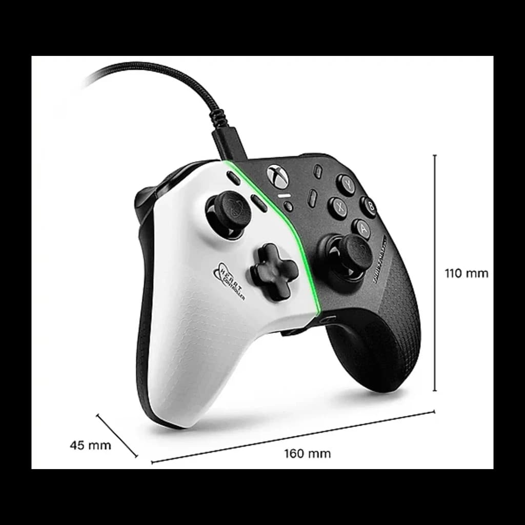 Thrustmaster Gamepad H.E.A.R.T. Noir PC/Xbox, vue latérale avec dimensions: 160x110x45mm, éclairage vert et câble tressé