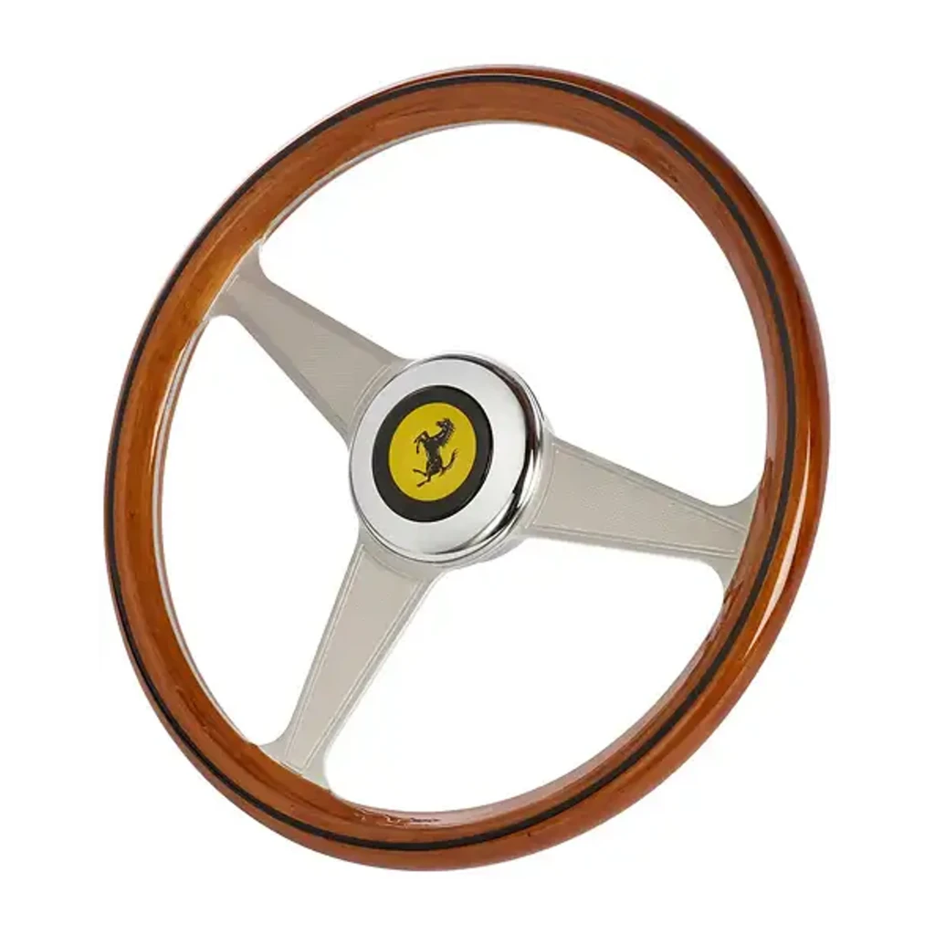 Thrustmaster Ferrari 250 GTO Wheel Add-On Bois Gris, vue avant: jante en bois avec branches argentées et logo Ferrari jaune