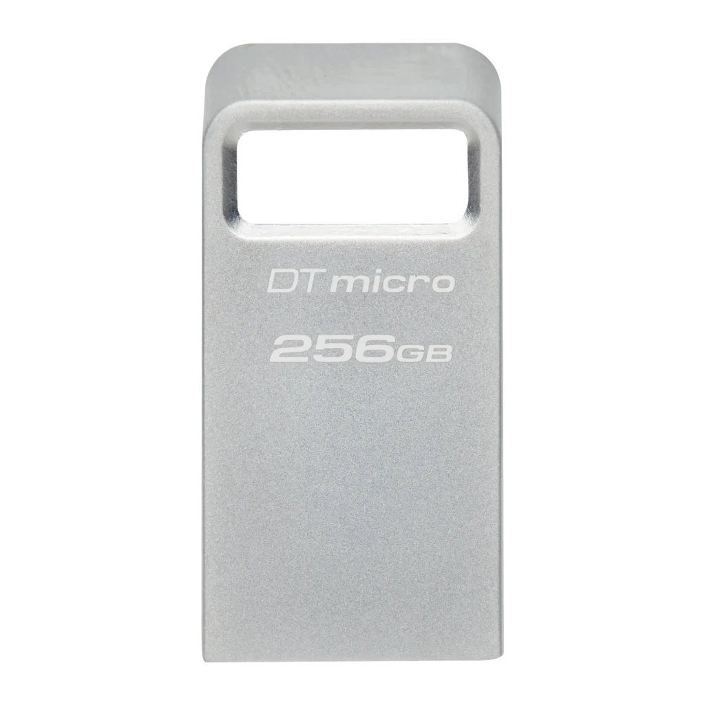 Kingston DataTraveler Micro 256GB Argent, vue avant: corps métallique avec anneau intégré et gravure DT micro 256GB