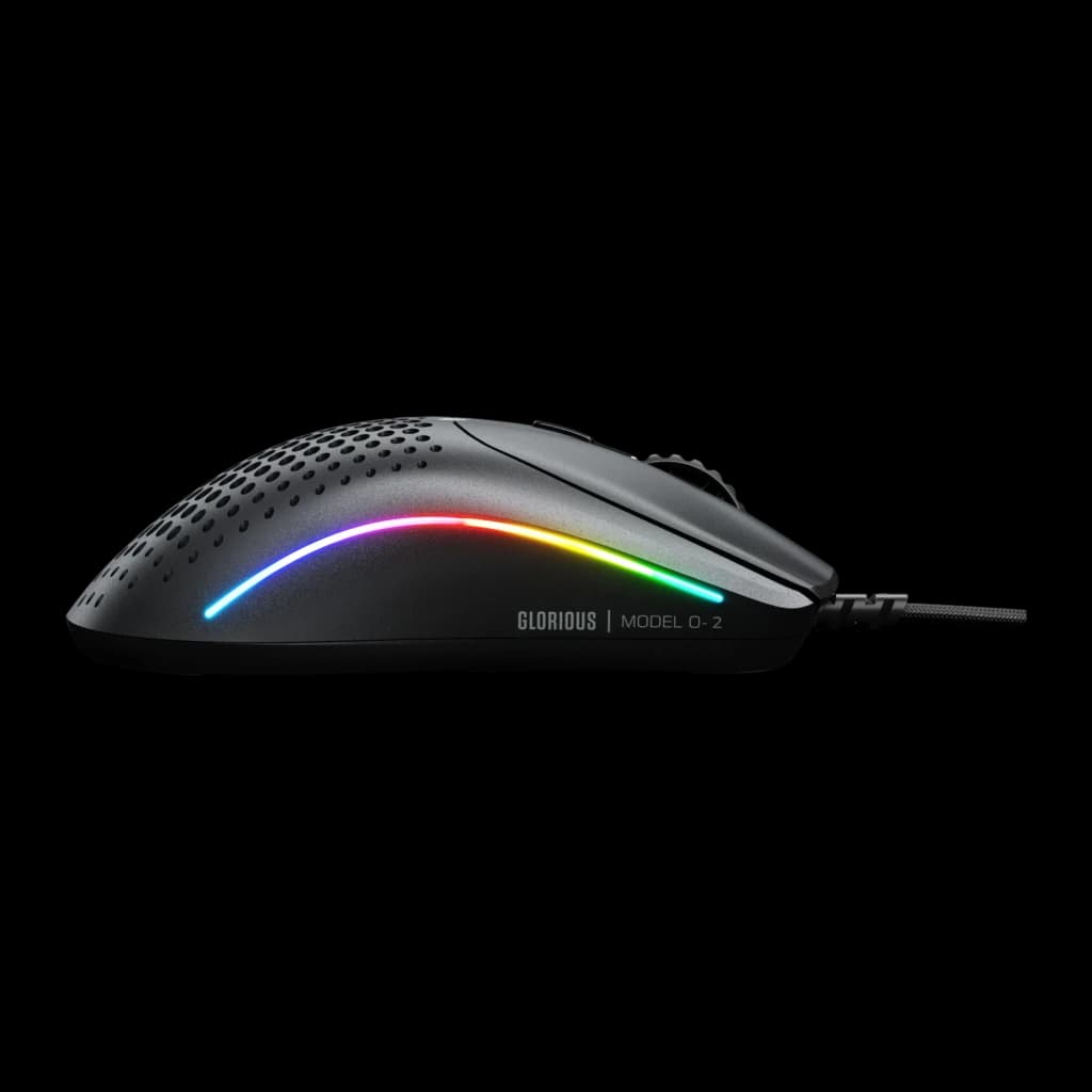 Glorious Model O 2 Mini noir, vue latérale: coque perforée, éclairage RGB et logo gravé