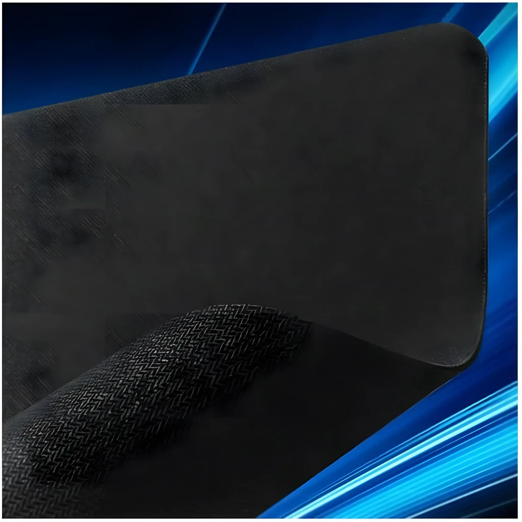 Sharkoon 1337 V2 Gaming Mat M negro, vista en perspectiva: superficie de tela lisa con logo Sharkoon en esquina inferior - Ítem4