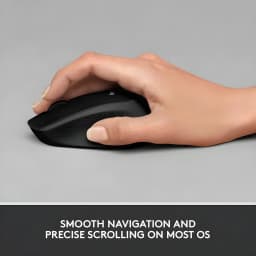 Logitech Souris M330 Silent Plus Bleu, utilisation: main tenant la souris de côté montrant la texture latérale