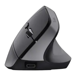 Trust Bayo+ Ergonómico 2400 dpi Negro, vista frontal: rueda de desplazamiento, botón DPI, puerto USB-C en base y logo Trust