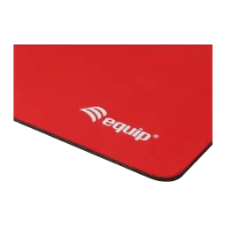 Equip Tapete rato 245013 Vermelho, detalhe canto: textura tecida vermelha, logótipo Equip e borda preta antiderrapante