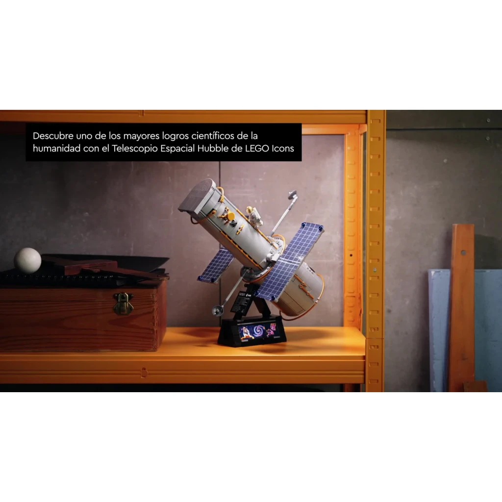 LEGO Icons Telescopio Espacial Hubble 11382 - vista principal - Ítem3