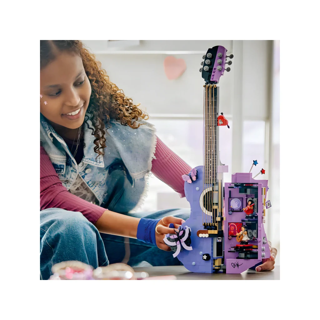 LEGO Editions Guitarra de Olivia Rodrigo 43031 - decoraciones integradas en la estructura