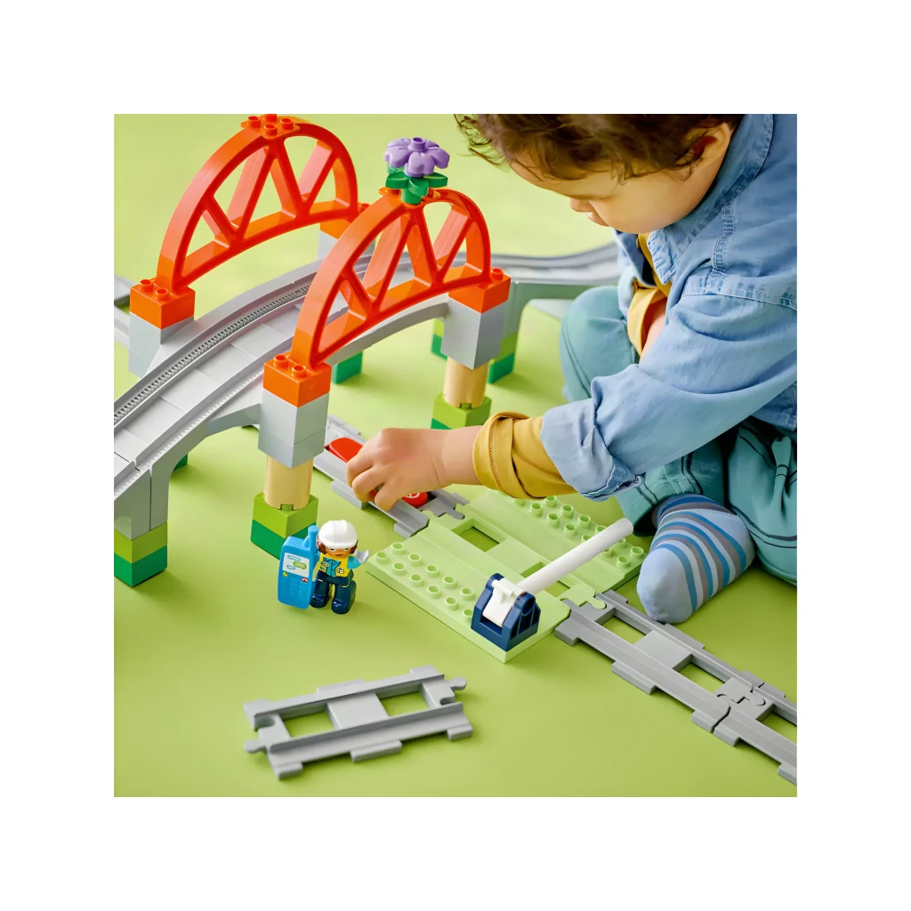 LEGO DUPLO 10426 Puente Ferroviario y Raíles - Set de Expansión multicolor - vista principal - Ítem2