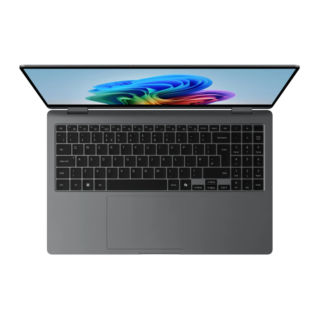 Samsung Galaxy Book5 360 512GB gris, vista superior: teclado completo con numpad y pantalla Full HD con Windows 11