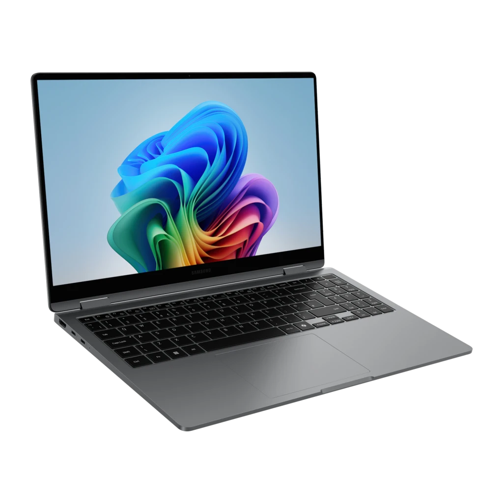 Samsung Galaxy Book5 360 512GB gris, vista frontal en ángulo: pantalla con Windows 11, teclado y touchpad visibles