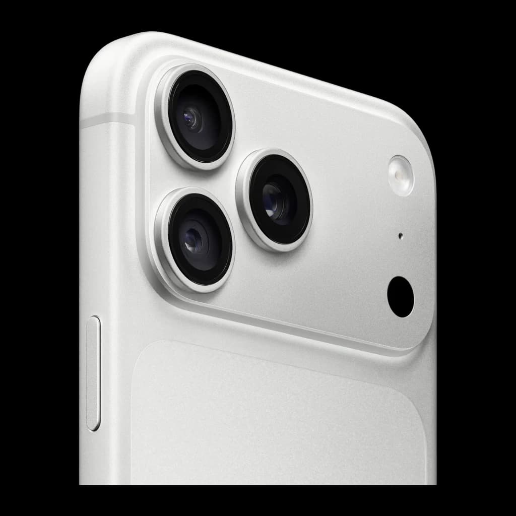 Módulo de cámara del iPhone 18 Pro Max Plata: triple lente grande, flash, sensor adicional y acabado metálico satinado con bordes curvos. 256GB, 16 núcleos.