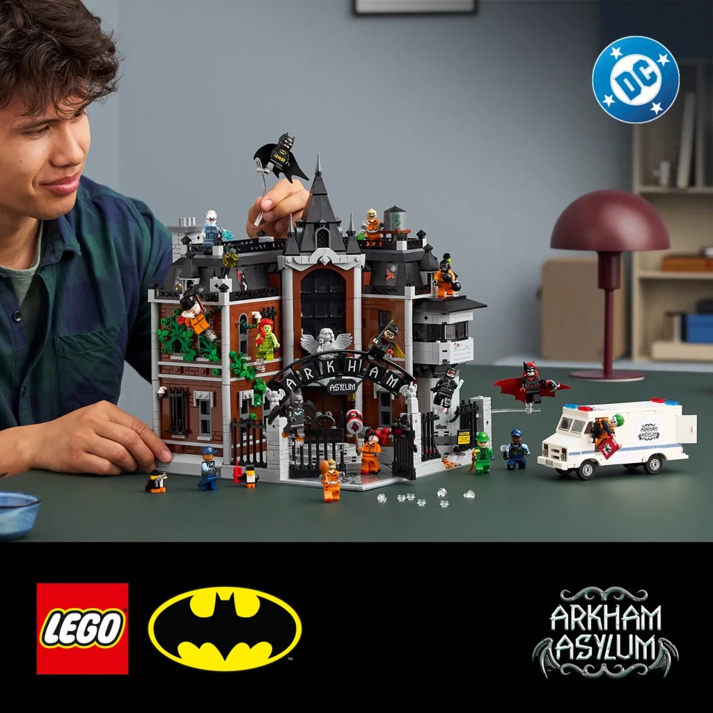 LEGO DC Super Heroes Batman Arkham Asylum 76300 - vista principal - Ítem5