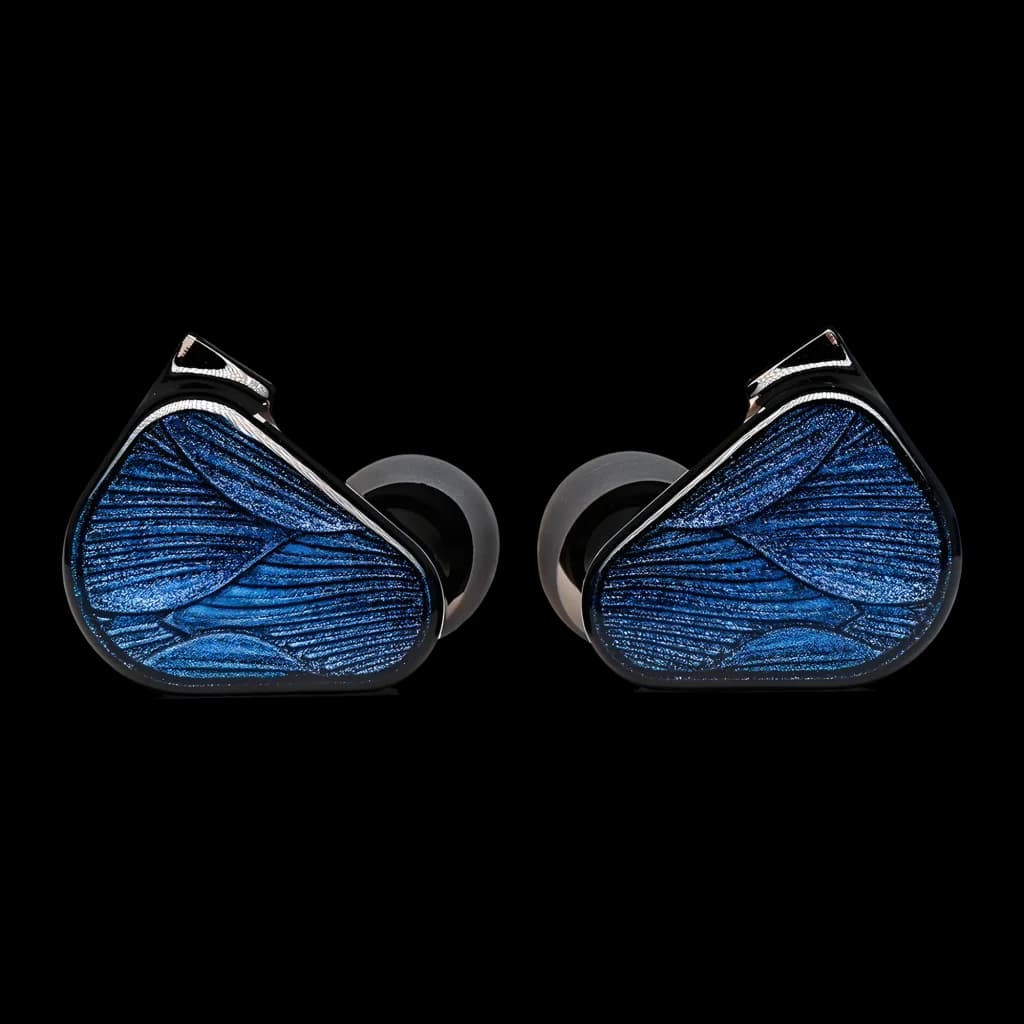 Auriculares Truthear Zero Blue 2 con micrófono, vista principal: par de cápsulas in-ear con frontal azul texturizado