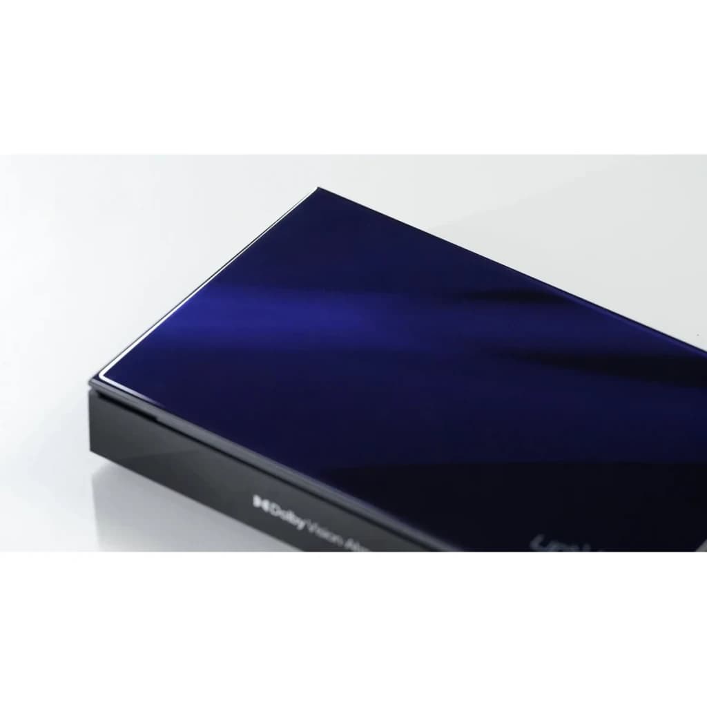 Lecteur Multimédia Ugoos SK3 8Go/128Go 8K WiFi 6 Android 12, détail dessus: couvercle bleu miroir avec logo Dolby Vision