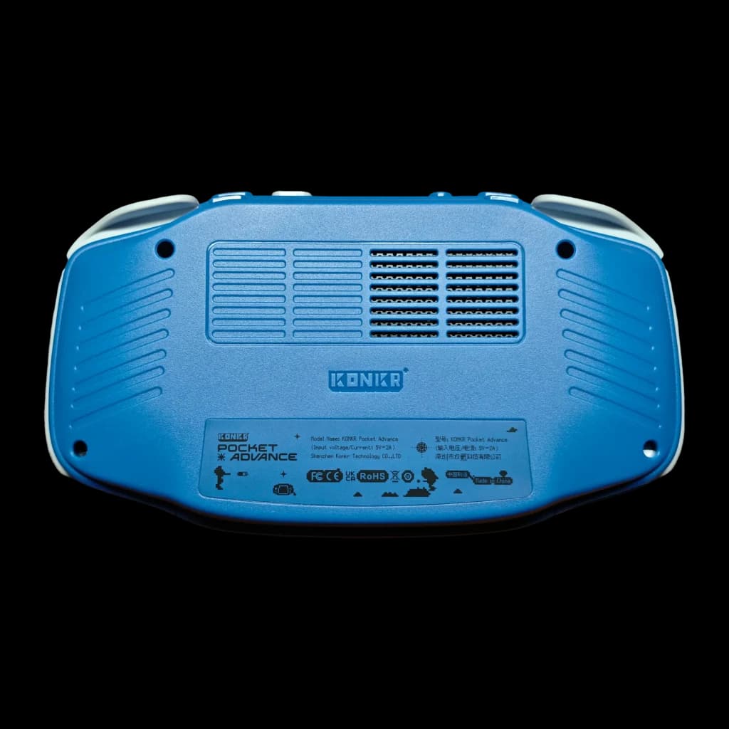 Console portable Ayaneo KONKR Pocket Advance 4Go/64Go Bleu, vue arrière: grilles de ventilation et étiquette réglementaire