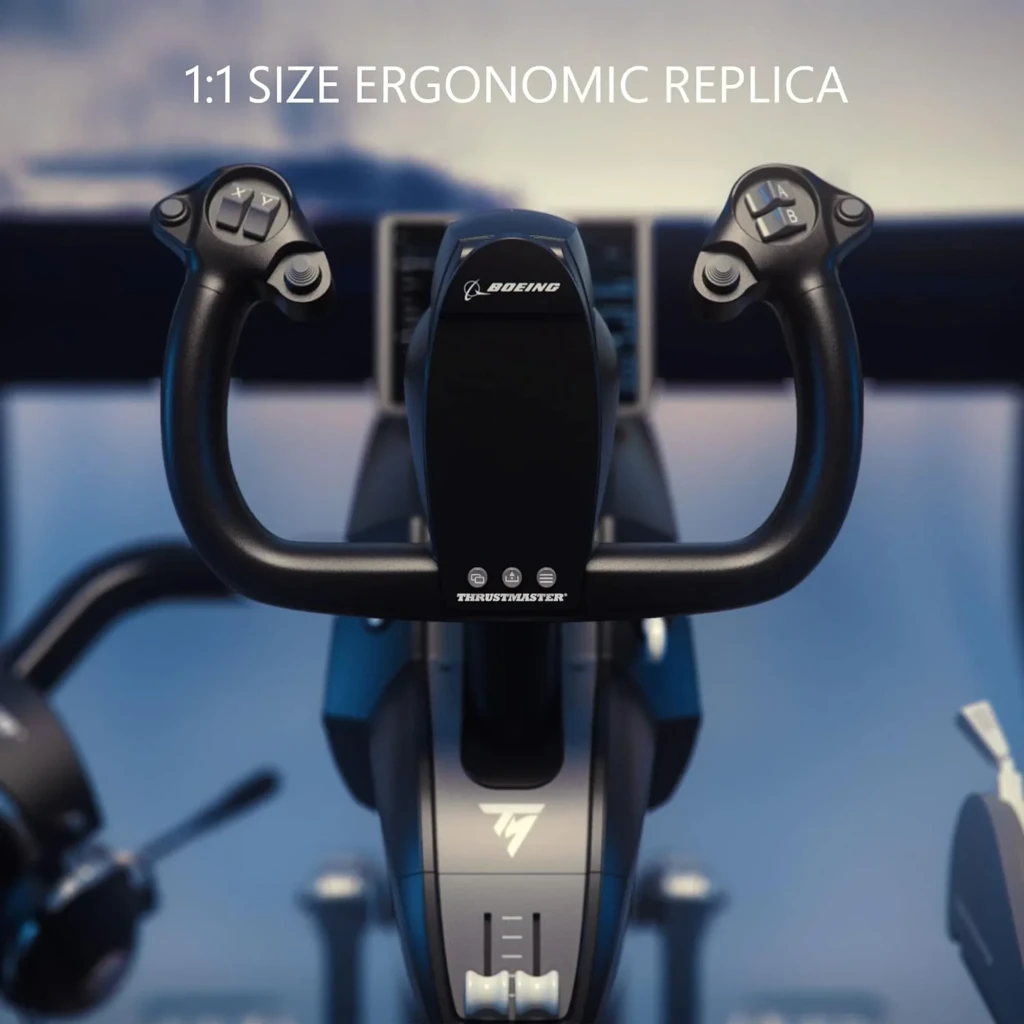 Thrustmaster TCA Yoke Boeing Edition preto, vista superior: réplica 1:1 com logo Boeing, botões nos punhos e logo