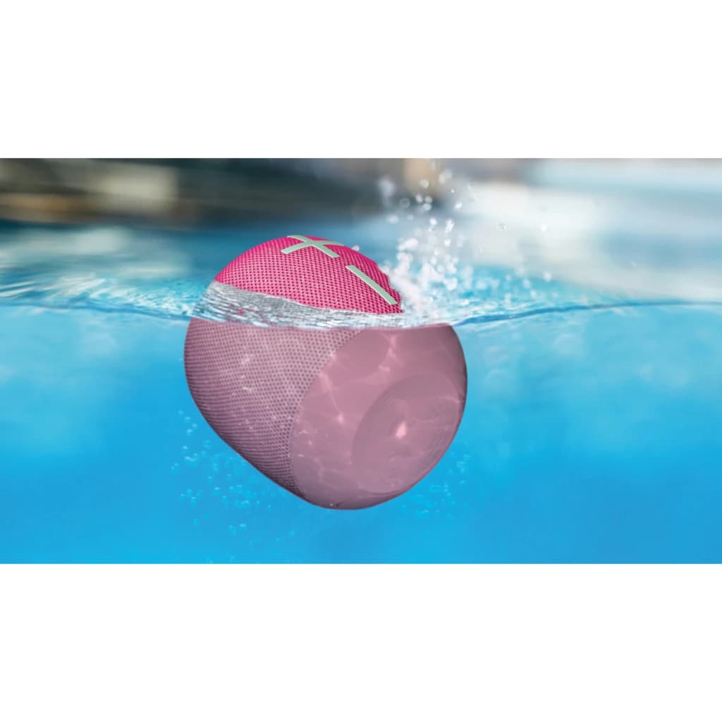 Altavoz Ultimate Ears Wonderboom 4 14h Bluetooth Rosa - sumergido en agua de piscina mostrando resistencia