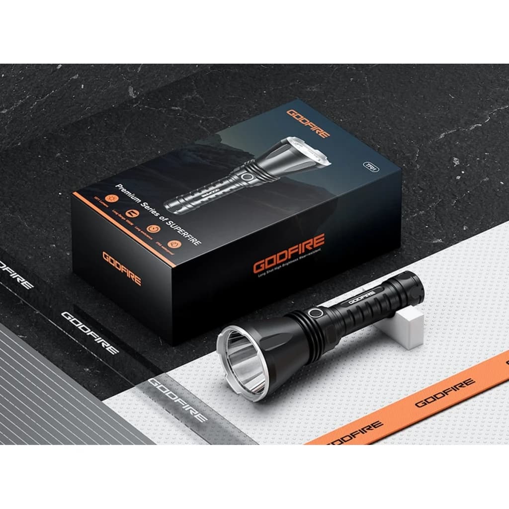 Lanterna LED Superfire Godfire TF01 Preto Recarregável USB-C 1371 Lúmens 1000 m, conteúdo da caixa: lanterna e caixa preta